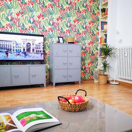Spacious Apartment 50 Meters From The Metro Milano Dış mekan fotoğraf
